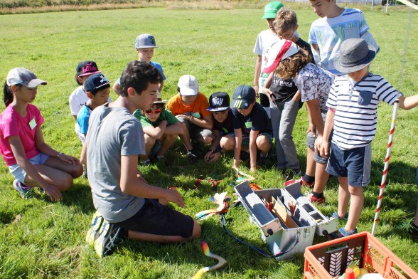 Présentation des boomerangs à lancer (6 juillet 2016). Présentation des boomerangs à lancer (6 juillet 2016).